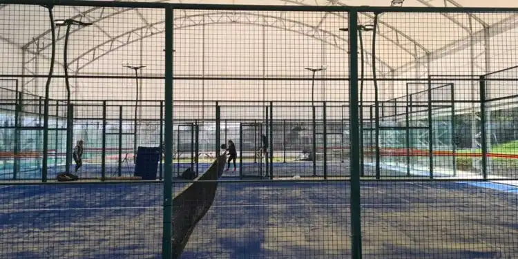 Huddersfield Lawn Tennis & Squash Club (Game4padel)